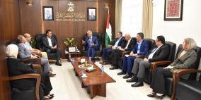 برهم يبحث مع وفد من الرابطة الطبية الفلسطينية الأمريكية دعم التعليم الطبي في غزة