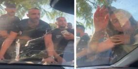 متطرفون إسرائيليون يعتدون على أيمن عودة خلال مظاهرة ضد الحرب على غزة