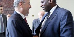 مصطفى يبحث مع لامي خطوات عملية نحو الاعتراف وتجسيد الدولة الفلسطينية على الأرض