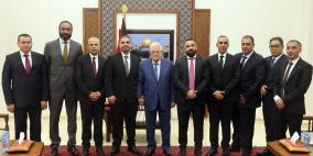 الرئيس عباس يستقبل مجلس نقابة المحامين الفلسطينيين