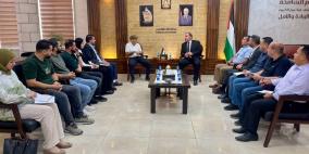 اللواء كميل يستقبل وفداً من اتحاد الصناعات الغذائية لتقديم قسائم شرائية للنازحين من طولكرم ونور شمس 