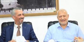 رئيس نقابة المهندسين والوفد المرافق في زياره عمل لبلدية اريحا