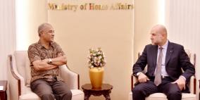 الهباش يلتقي وزير الداخلية والزراعة في بنغلاديش