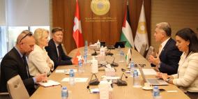 شنار يطلع مسؤولة سويسرية على واقع قطاعنا المصرفي والتحديات التي تواجهه