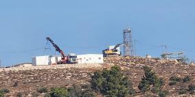 مستوطنون ينصبون "كرفانات" على أراضي الريحية جنوب الخليل