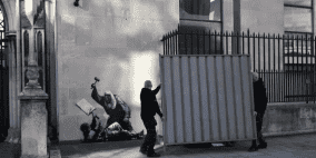 بانكسي فنان مجهول برسائل تربك السلطات وتنصف الفلسطينيين