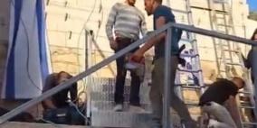 مستوطنون يستولون على منزل بالبلدة القديمة من الخليل