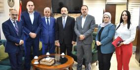 النيابة العامة والتربية و"الشباب والرياضة" يبحثون التعاون لضمان بيئة تعليمية آمنة