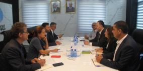 رئيس سلطة المياه ومدير الاتحاد الأوروبي يبحثان تعزيز التعاون في المشاريع المائية