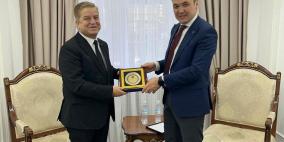 الخارجية القيرغيزية تكرم سفير دولة فلسطين بمناسبة إنتهاء مهامه الدبلوماسية