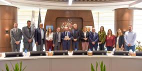 بلدية رام الله تستقبل وفد مؤسسة فريدريش إيبرت الألمانية