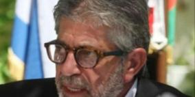 بكلمة واحدة ، إعلان حكومة طوارئ وطنية .