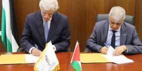 "التربية" والمكتبة الوطنية توقعان اتفاقية لتعزيز الثقافة والإبداع الطلابي