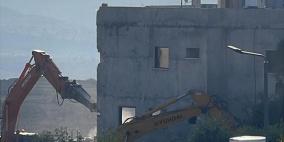 السلطات الإسرائيلية تهدم منزلا من طابقين في عارة بأراضي 48