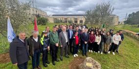 وزير الزراعة يزرع “شجرة فلسطين” في مقاطعة تريكاسي  الايطالية