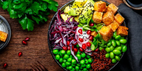 الخضروات قبل البروتين والنشويات.. حقيقة أم ترند؟