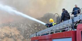 بالصور| الدفاع المدني يواصل منذ 16 ساعة التعامل مع حريق هائل في مصنع خردة بأريحا