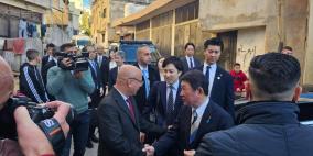 أبو هولي يستقبل وزير الخارجية الياباني في مخيم الجلزون للاطلاع على المشاريع اليابانية