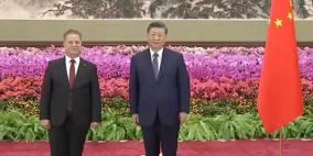 السفير جواد عواد يقدم أوراق اعتماده للرئيس الصيني