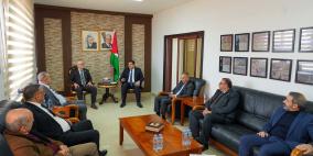 صور| وزير النقل والمواصلات يلتقي وفدا من جامعة بيرزيت برئاسة د. طلال شهوان 