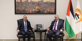 الشيخ يلتقي السفير المصري