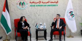 الجامعة العربية الأمريكية تحتضن معرض "صمود تصنعه المشاريع النسوية"