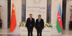 السفير عواد يلتقي سفير أذربيجان لدى جمهورية الصين الشعبية
