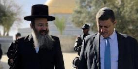 عضو كنيست يقتحم المسجد الأقصى ويهاجم قرار منع اقتحامات المستوطنين في رمضان