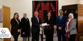 البنك الإسلامي الفلسطيني يقدم دعمه لجمعية إنعاش الأسرة