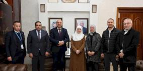 بنك الإسكان يساهم في رعاية أنشطة وفعاليات بلدية الخليل