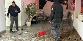 إسرائيل: 80 إصابة وتضرر منازل إثر سقوط صاروخ إيراني في الزرازير