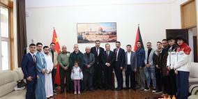 بالصور| السفير جواد عواد يستقبل أبناء الجالية الفلسطينية بمناسبة عيد الفطر السعيد