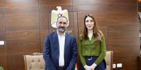 وزيرة العمل تبحث تعزيز تمكين النساء وذوي الإعاقة اقتصادياً مع مؤسسة شركاء في التنمية المستدامة