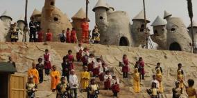 فيديو : تعرف على مدينة الأقزام في الصين