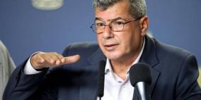 قراقع: كان يجب  رفع قضية لمواجهة قانون خصم مخصصات الأسرى وعائلات الشهداء