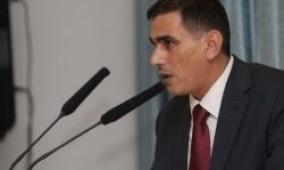 ترامب كان سعيدا بقطع رأس النظام في ايران .. ولكن الفرس قطعوا رجليه ويديه واقتلعوا عيونه في الشرق الأوسط