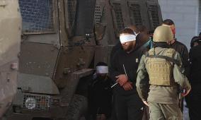 قوات الاحتلال تعتقل شاباً من مدينة الخليل