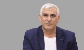 العشيرة تفاخرت بالدكتور والدكتور لبس عباءة العشيرة