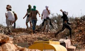 مستوطنون يقتحمون مساكن المواطنين في مسافر يطا