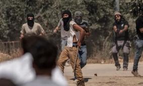 إصابة مواطن ونجله بجروح في هجوم للمستوطنين جنوب الخليل