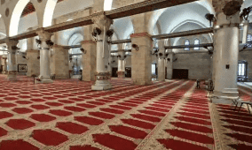 الأقصى خالٍ من المصلين.. الاحتلال يواصل إغلاق المسجد ويمنع صلاة التراويح (فيديو)