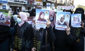 خاص | 72 أسيرة بينهن أمهات وقاصرات يواجهن ظروف اعتقال قاسية