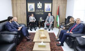 وزير الداخلية ورئيسة مكتب تمثيل جمهورية ألمانيا يبحثان تعزيز التعاون