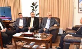 برهم يبحث مع السفير المصري ترتيبات عقد امتحان الثانوية العامة لطلبة غزة المتواجدين في مصر