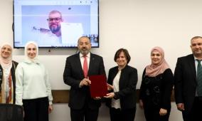 النيابة العامة ومؤسسة "أرض الإنسان" السويسرية توقعان مذكرة تعاون لتعزيز منظومة عدالة الأطفال في فلسطين