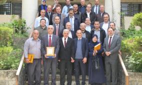 "التربية" تكرم عدداً من كوادرها المتقاعدين