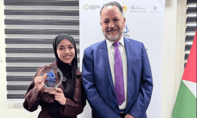 طالبة جامعة بيرزيت جنات جمال تفوز بالمركز الأول في فئة الباحثة بجائزة "المياه والمرأة"