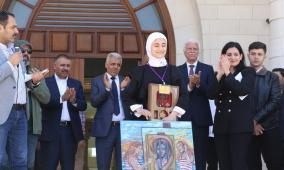 "التربية" تتوج الطالبة نجاة صرصور من سلفيت بلقب "فنان العام 2026"