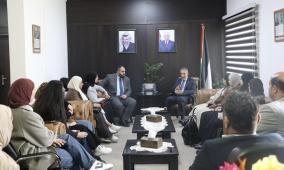 وزير العدل يستقبل وفداً من طلبة "العربية الأمريكية" ويطلعهم على عمل الطب الشرعي.