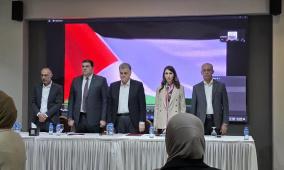 بالصور| توقيع مدونة سلوك لسائقي المركبات العمومية لتنظيم قطاع النقل وتعزيز جودة الخدمة